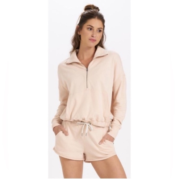 Vuori Tops - Vuori Sunnyside Half Zip Pullover Sweatshirt in Alabaster